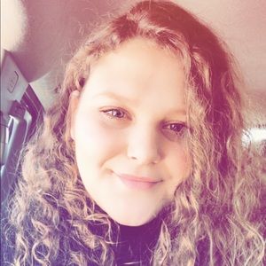 Meet your Posher, Cora